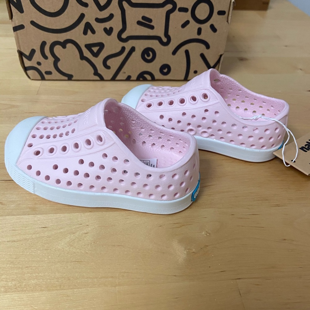 BNIB Jefferson style Native kids shoes
